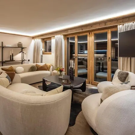 아파트 Cozy And Charming In 쿠르마예