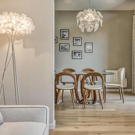 Cozy And Charming In * 쿠르마예